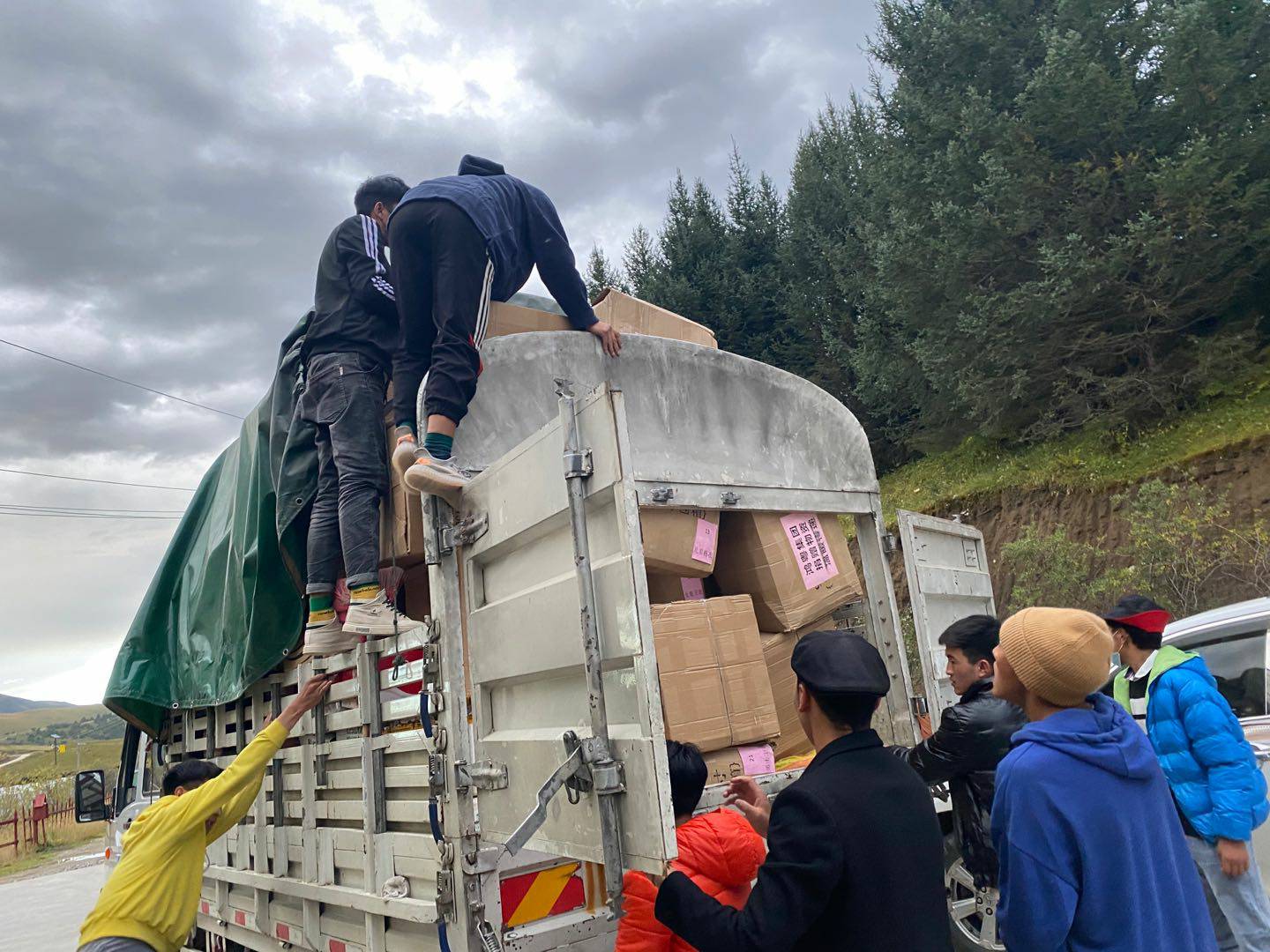 长沙睿达碳中和技术服务有限公司公益回顾丨家国同欢月同圆 温暖满载甘孜州(图5)